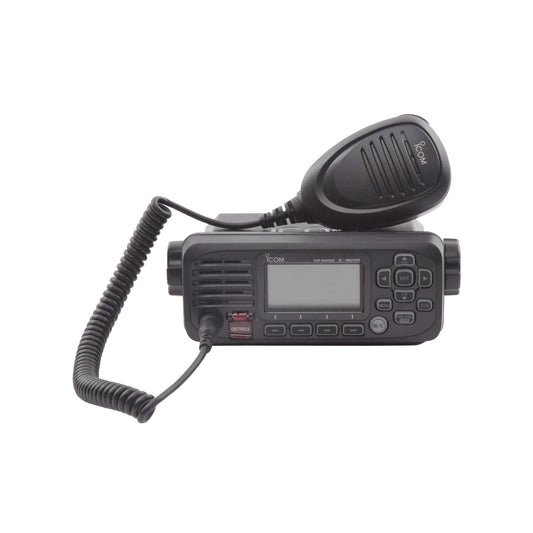 Radio móvil marino ICOM IC-M220/13 25W de potencia, sumergible IPX7 incluye: micrófono, cable de alimentación y accesorios