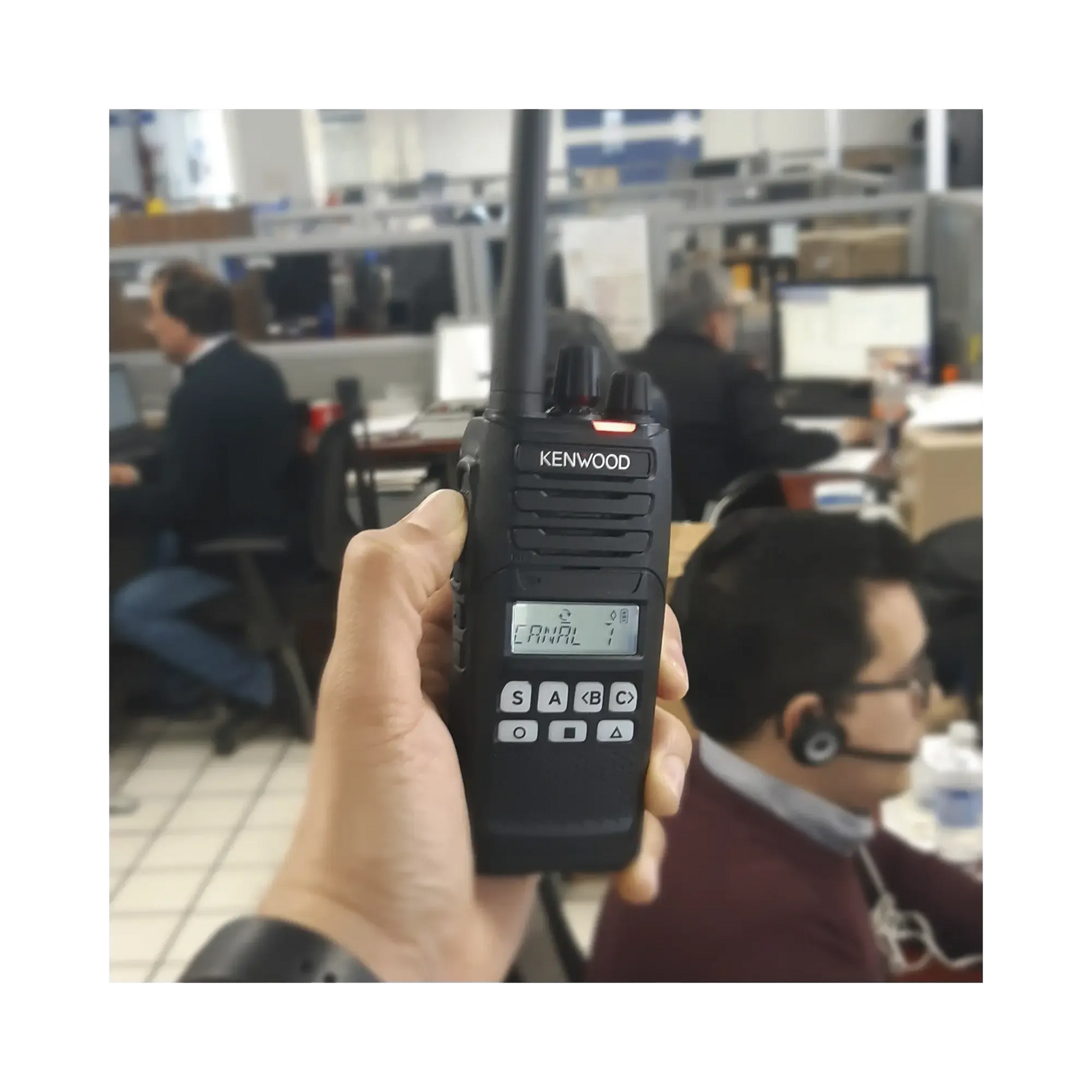 Radio Walkie Talkie Kenwood NX-1300-DK2 UHF Digital DMR-Analógico 5W GPS Encriptación