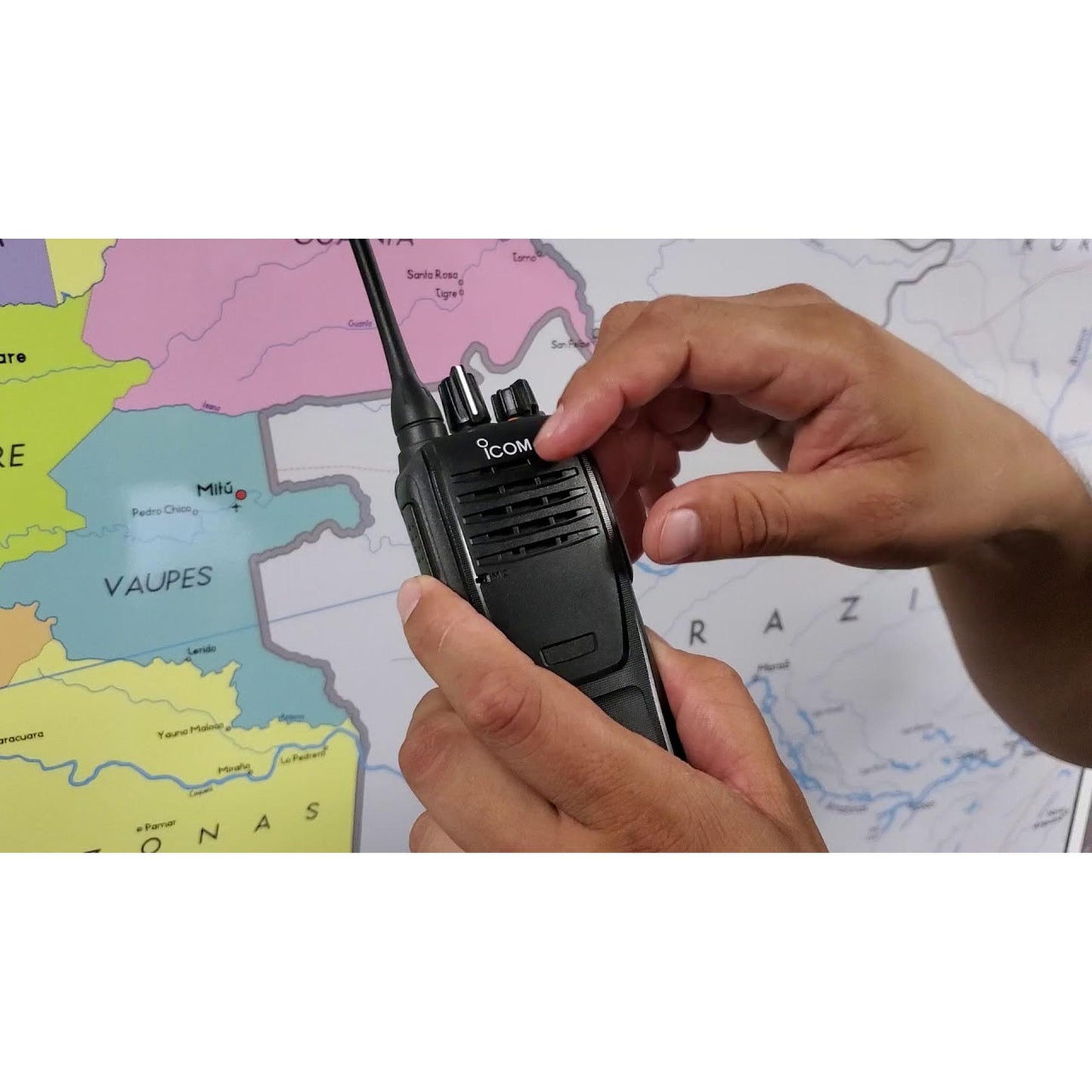 Radio Walkie Talkie iCom IC-F2100DE Digital NXDN UHF 5W Sumergible